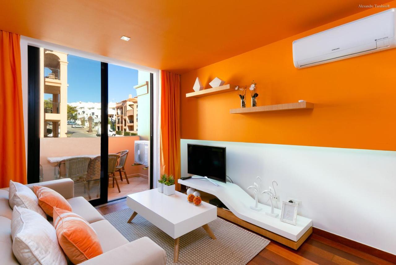 Luzbay Pool Apartments Exterior photo