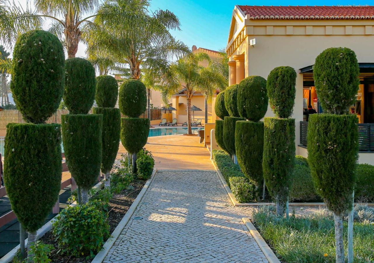 Luzbay Pool Apartments Exterior photo